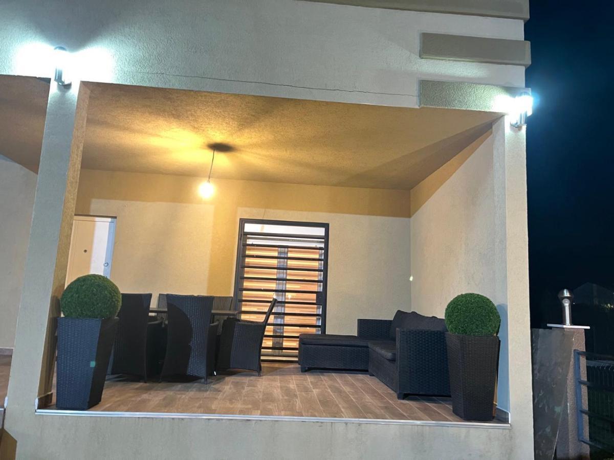 Villaversa Ulcinj Ngoại thất bức ảnh